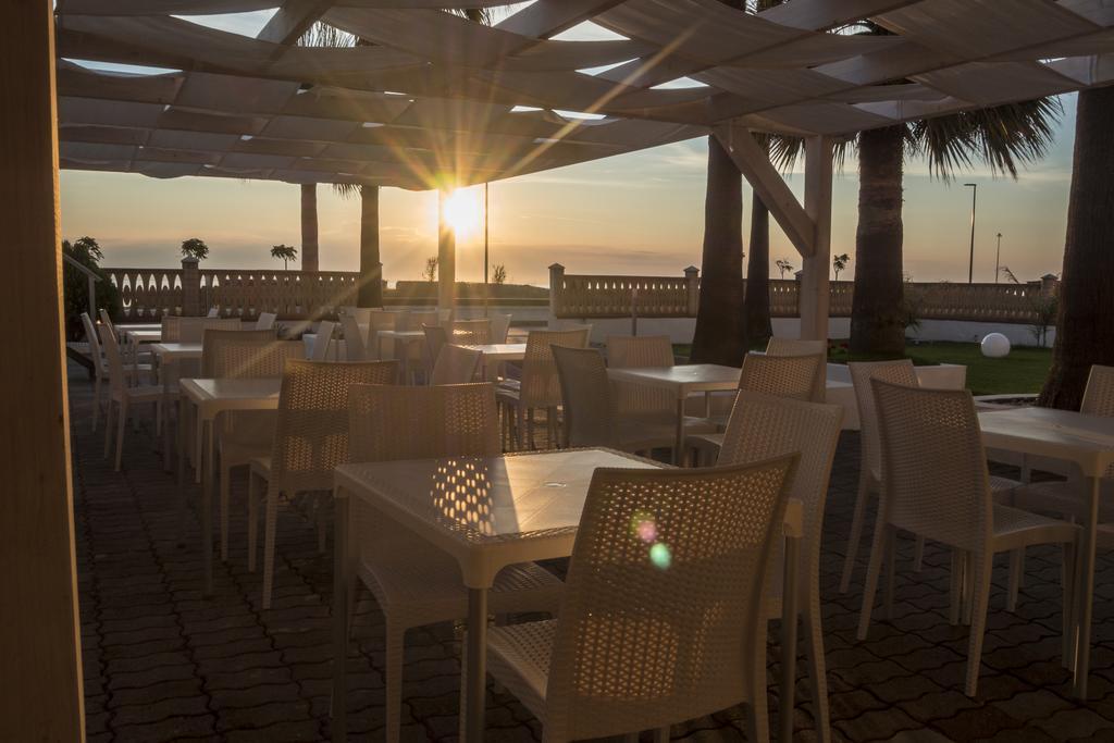 Holiday Affittacamere Corigliano Calabro Exterior foto